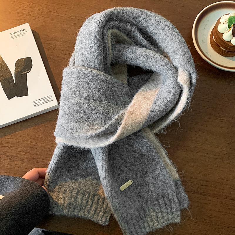 Korean Waxy Jiji Contrasting Colors White Knitted Scarf Female Winter Student Simple and Versatile Warm Neck Scarf