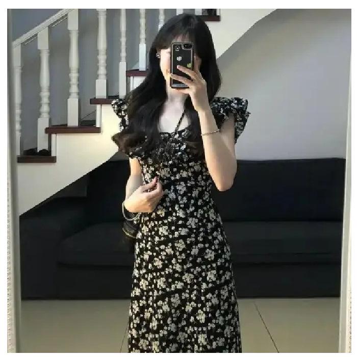 Summer 2024 Hepburn-Style Black Floral Slimming Long Dress for Women