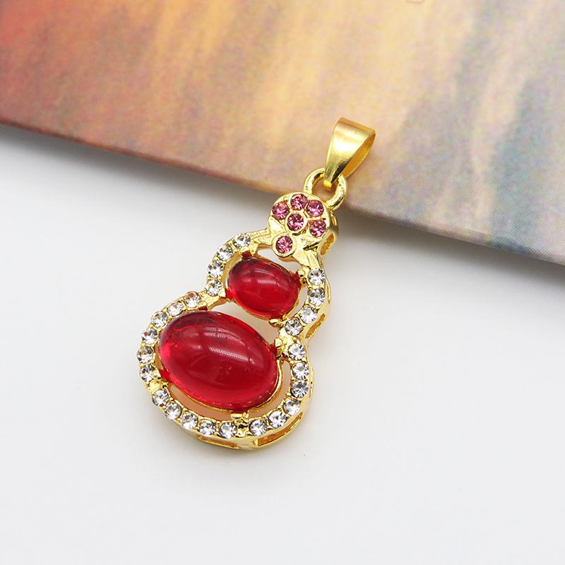 Gold-Inlaid Jade Gourd Pendant Necklace with Imitation Green Chalcedony and Diamond Enamel for Women