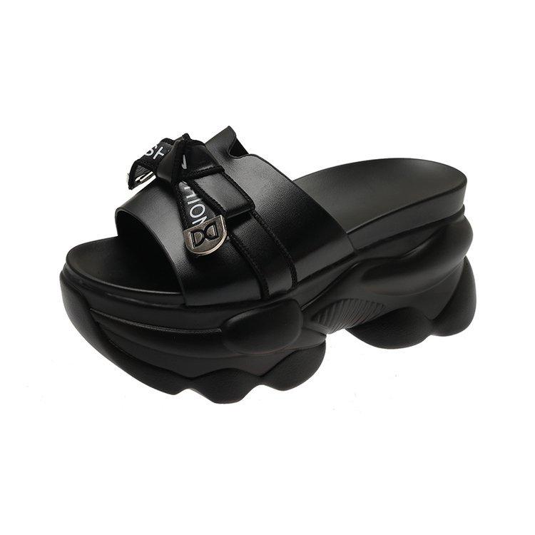 

Cool slippers women s summer outer wear ins tide 2025 new versatile fashion fairy muffin thick bottom inner height increase and sandals 35 чорний