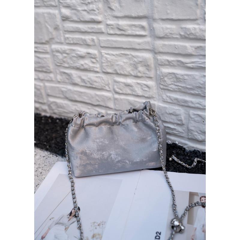 Genuine Leather Women's Bag In Summer New One Shoulder Crossbody Cloud Bag Casual Simple and Versatile National Style Cowhide Chain Bag