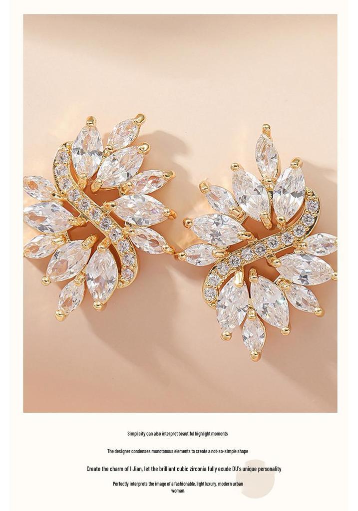 European American Retro Flower Zircon Crystal Earrings: Sparkling White Studs with Heavy Workmanship