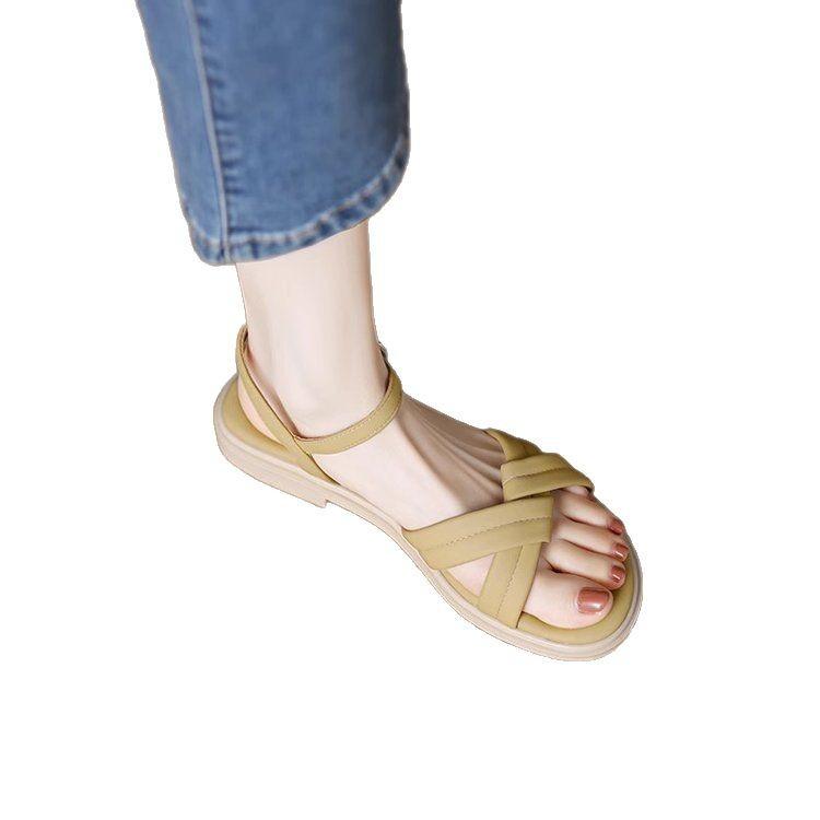 Flat beach Roman sandals  versatile for wearing outside 2025 new retro women's shoes