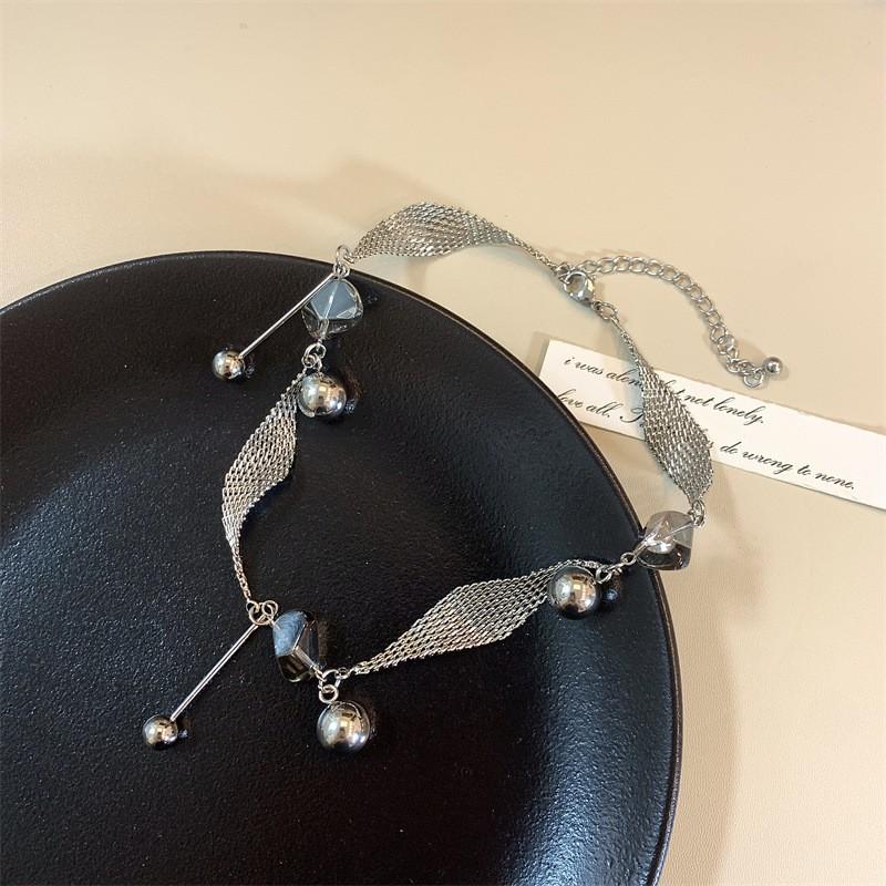 Irregular Sphere Pendant Necklace Women Minimalist Chic Water Wave Chain Alloy Black 41-50cm Adjustable Length Silver