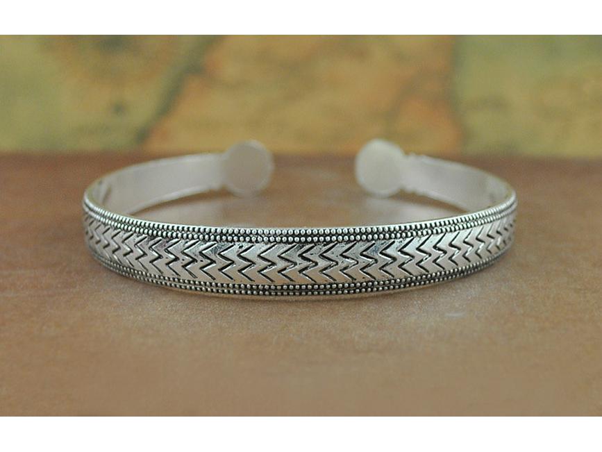 Ethnic Tibetan Miao Silver Vintage Carved Open Bangle Women's Jewelry