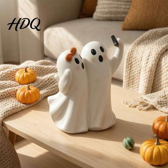 Decorative Ghost for Fireplaces Cute Selfie Figurine, Ghosts Taking Phone Photo Resin Statue, Halloween Matte Craft Figurines Tabletop Decor
