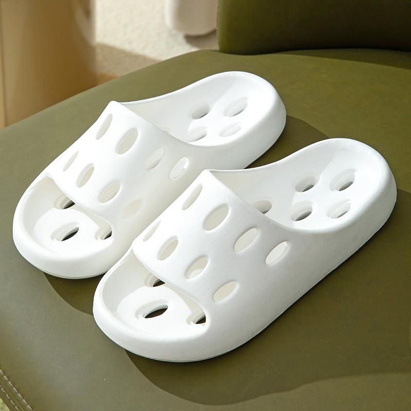There Are Holes In the Bathroom, Leaking Slippers, Quick-drying Home Non-slip and Deodorant Home Couple Summer Hotel Lightweight Cool Slippers