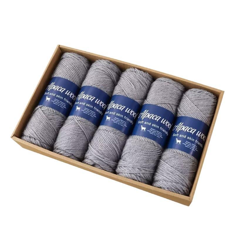 Soft Alpaca Yarn: Comfortable, ideal for hand-knitting scarves and other medium-thick projects.