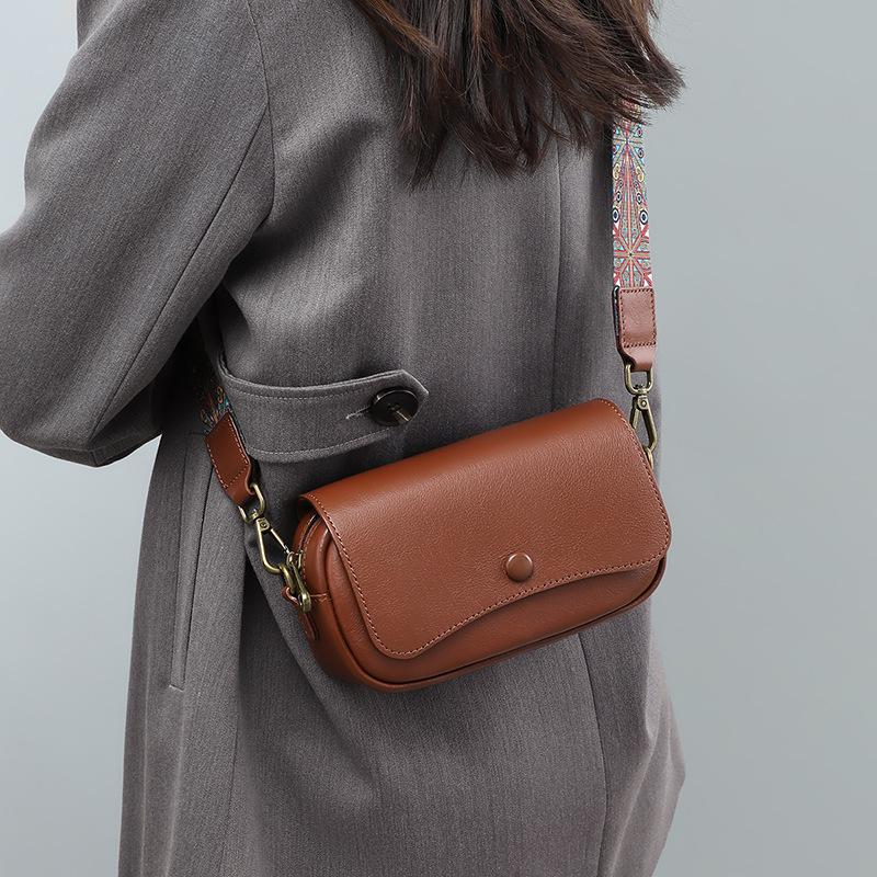 

Bag women s autumn and winter new women s bag first layer cowhide messenger bag high-end texture niche shoulder bag luggage
