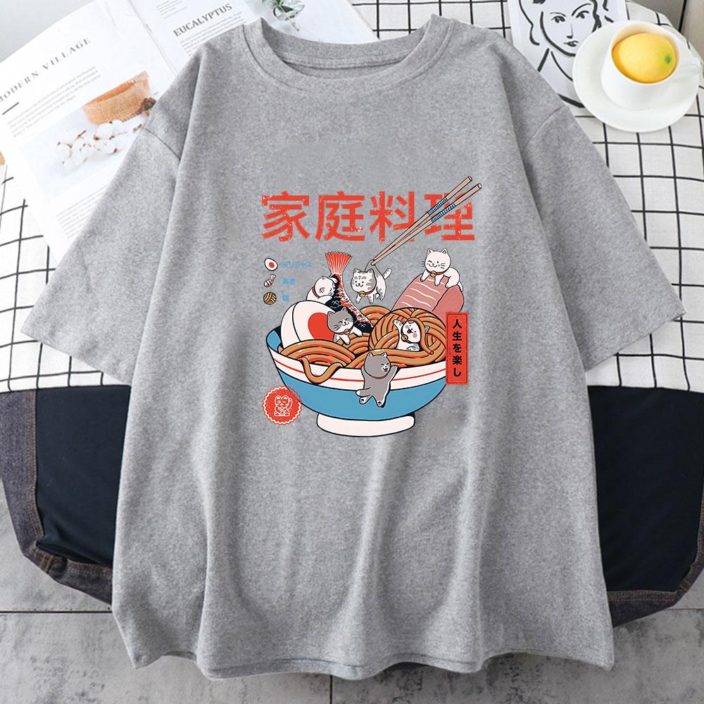 Ramen Cats Women Japanese Anime Characters T-shirts 100% Cotton Casual T Shirts Summer Harajuku Kawaii Clothing Slight Strech