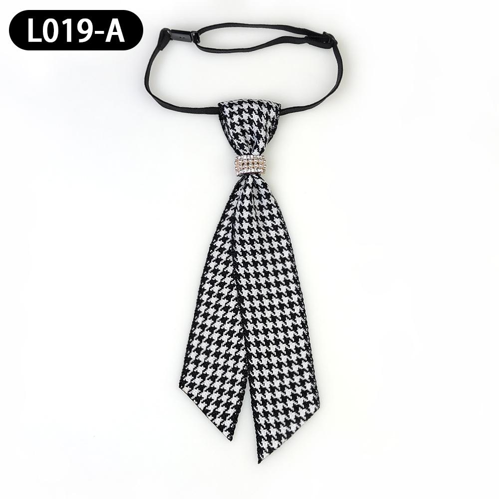 Damen Akademischer Stil Vorgebundene JK Schleife Accessoire
