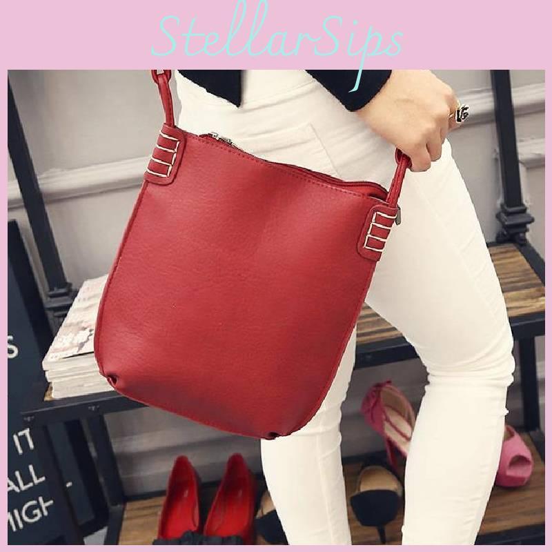 Trendy And Spacious Vintage Womens Tote Bag In Black Red Green Perfect For Everyday Use