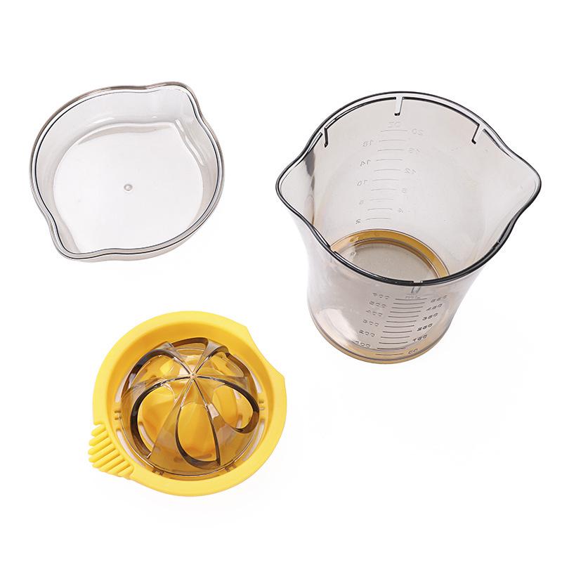 Manual Orange & Lemon Juicer - Simple Fruit Juice Squeezer Cup