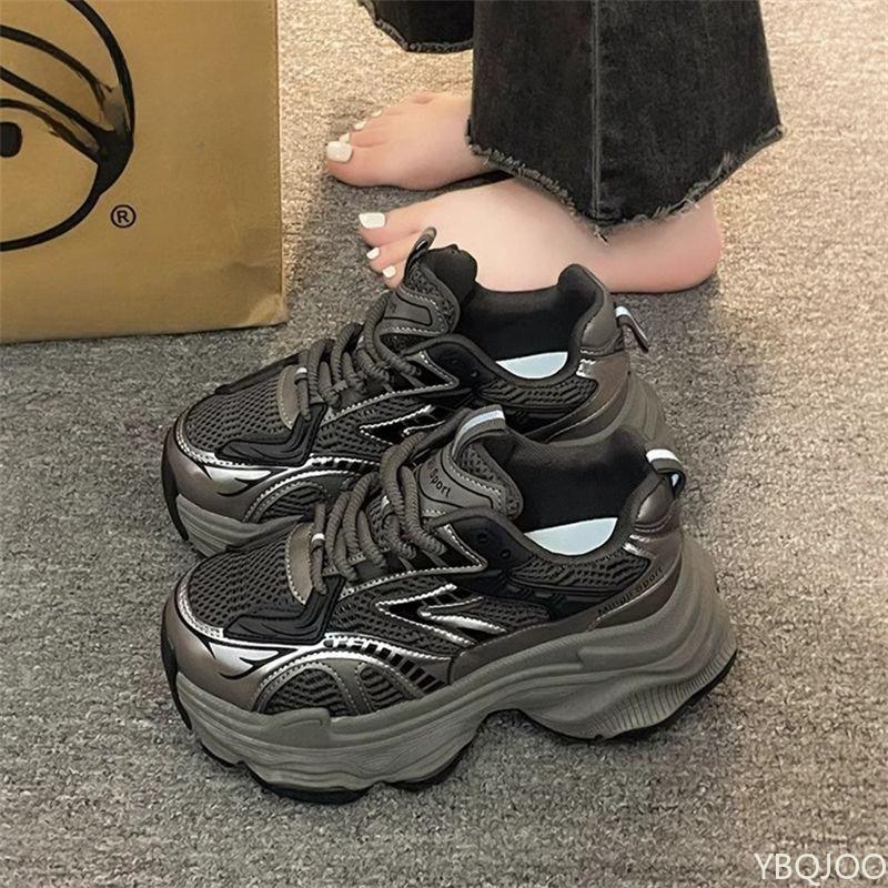 Spring and Autumn Fashion New Style Versatile Women's Shoes Thick Soled Height Increasing Women's Casual Sports Shoes