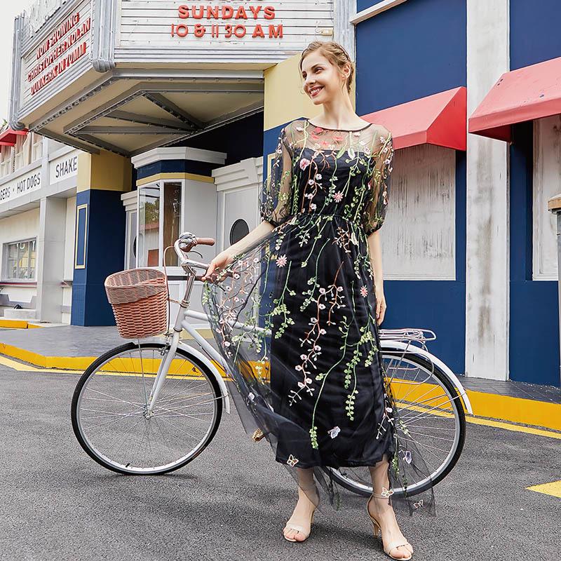 Hepburn Style Plus Size Evening Gown: Women's Mesh Embroidery Banquet Party Dress