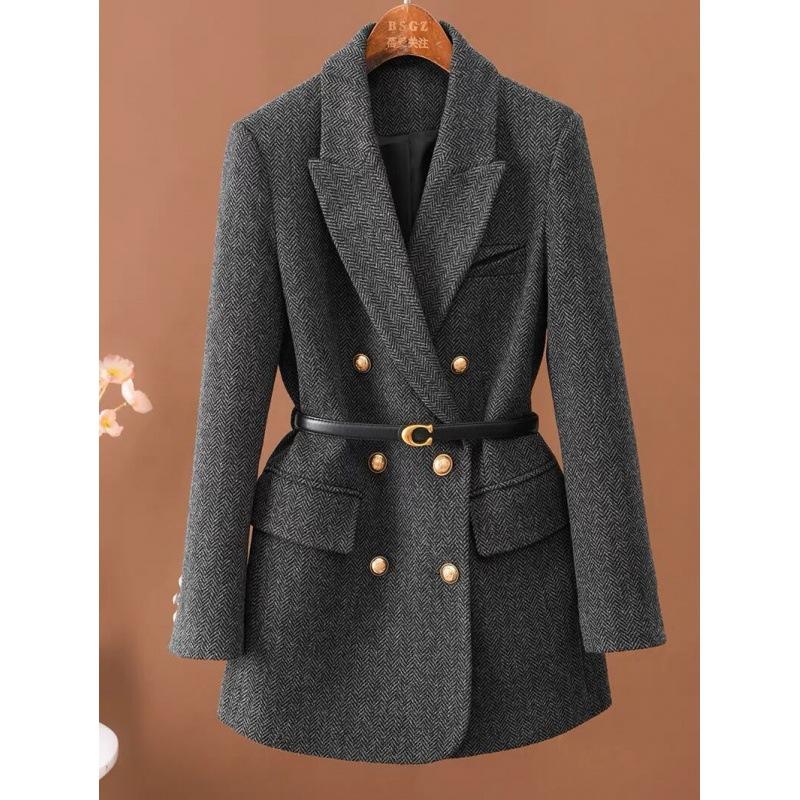 

Осень и зима идут с женским двубортным темпераментным длинным рукавом с поясом и винтажной шерстяной курткой больших размеров M серый