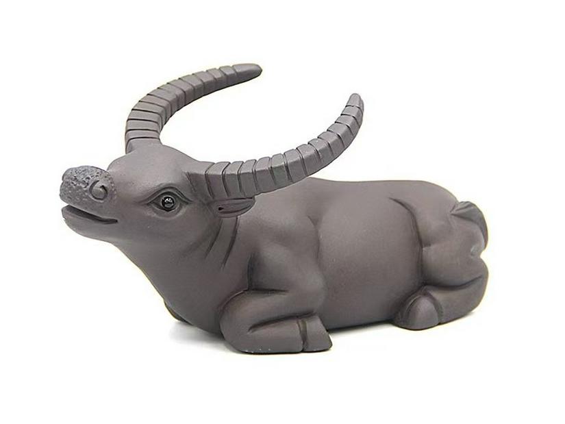 Exquisite Handmade Purple Clay Cow Tea Pet: Universe-Shaping, Wealth-Attracting Tea Ornament
