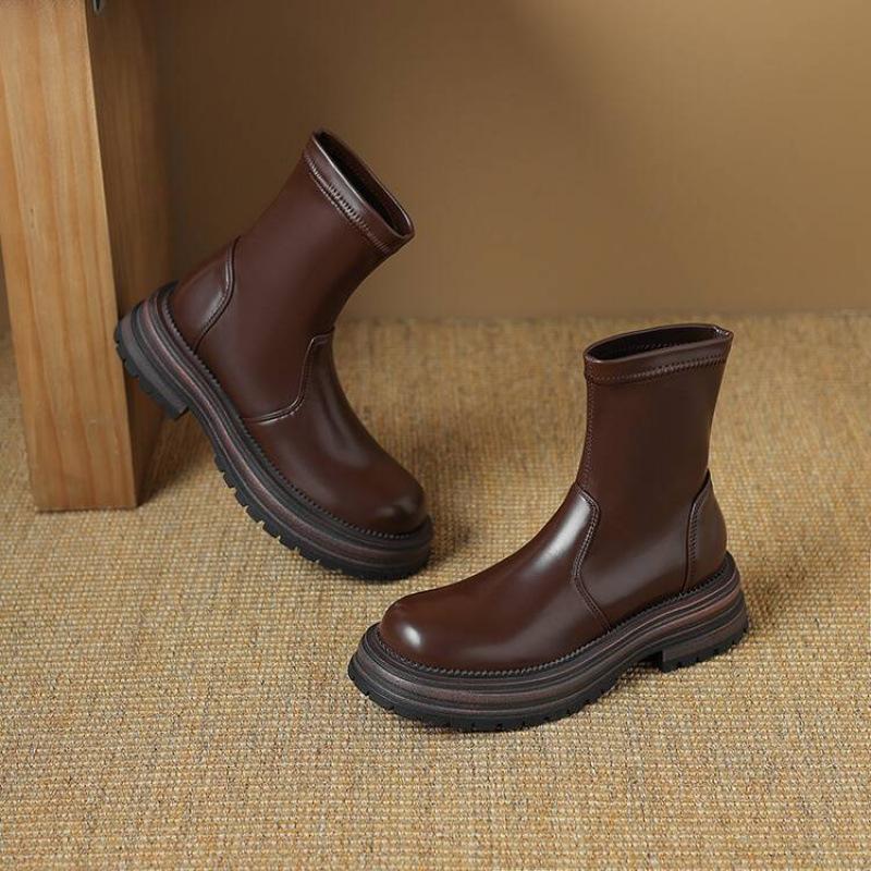 Korean Version of Medium Heel Large Size Thick-soled Knight Boots Women's Comfortable Round Head Sleeve Leather Boots Autumn and Winter New Square Hee