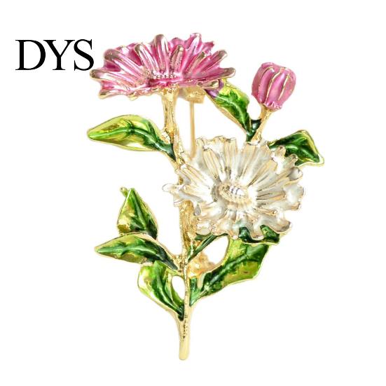 Translucent Color Brooch Pin Enamel Coloring Three Chrysanthemums Design Zinc Alloy Durable Coats Suits Sweaters Dresses Badge Party Accessory