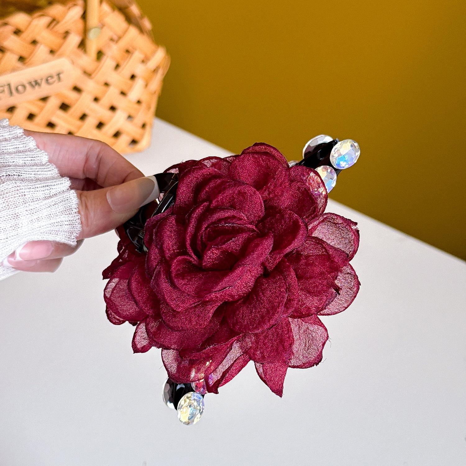 

Large Rose Chic Hair Claw Clip For Women Fashionable Floral Hair Accessory Perfect For Spring Style темно-червоний колір