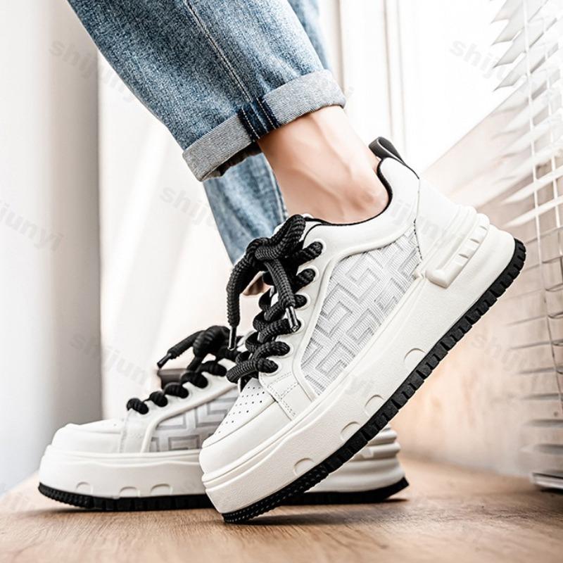 Fashion Men's Fashion Casual Shoes 2025 Spring New Mesh Breathable Comfortable Thick Sole Sports Shoes Versatile Low Top Chunky sneakers