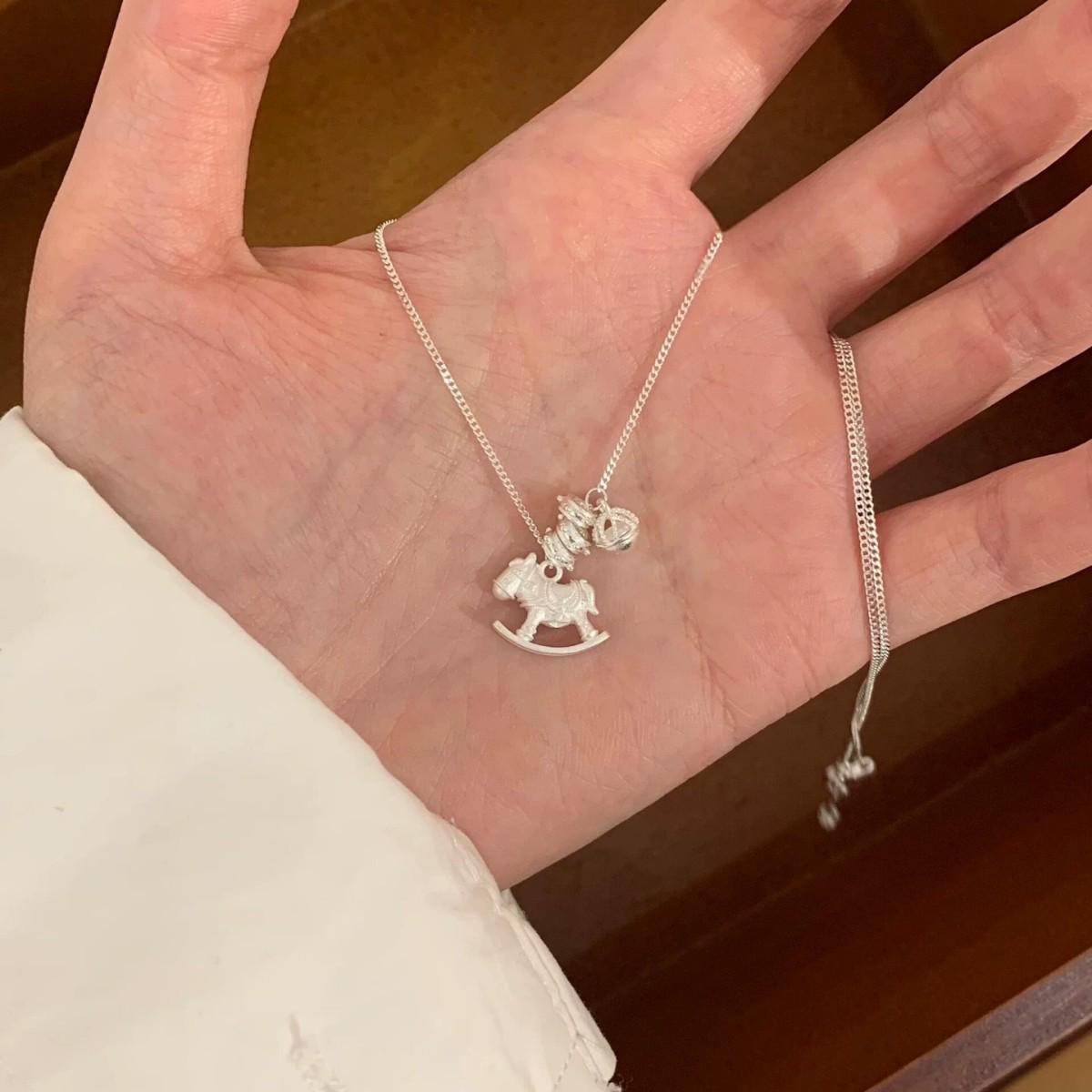 Элегантное золоченое серебряное колье со знаком зодиака Лошадь - Идеальный подарок премиум-класса