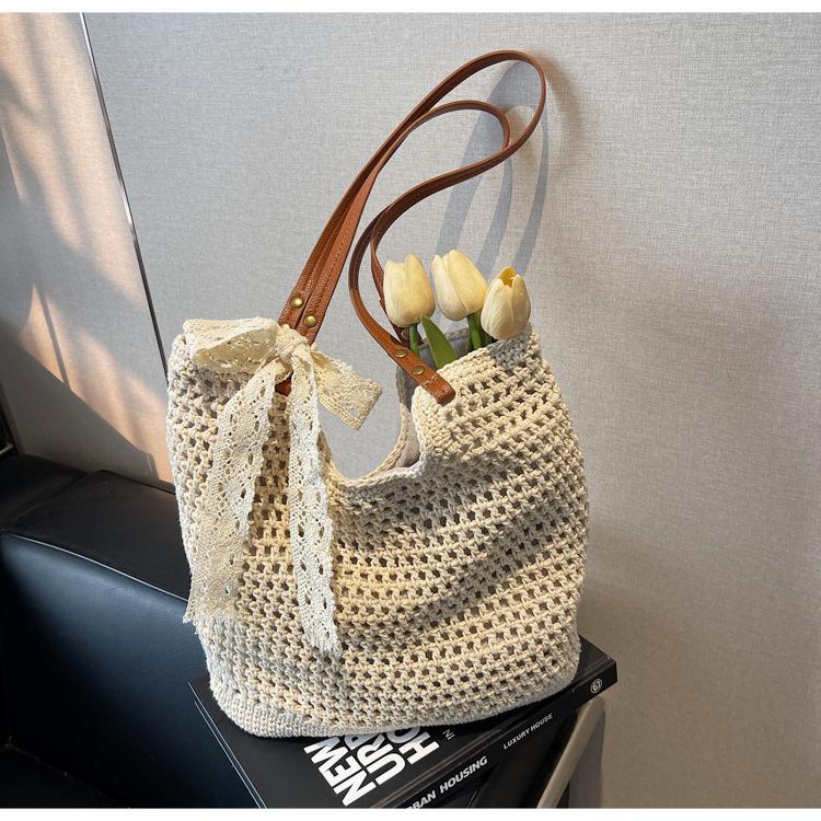 

Woven bag new bag female tote bag vacation seaside travel tote bag small photo beach straw bag off білий колір