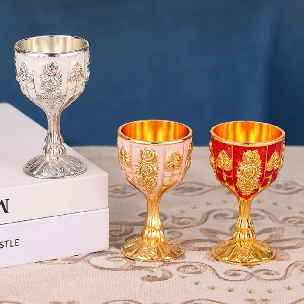 Creative Retro Wine Glasses European Style Metal Champagne Glasses Spirit Vodka Drinkware Dinnerware Goblet Bar Home Decor
