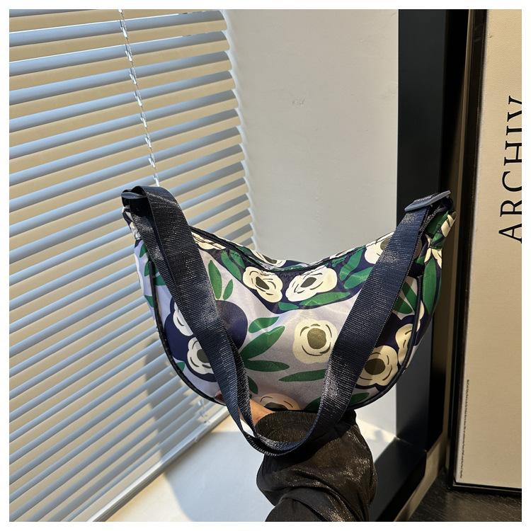 Four Seasons Contrast Color Stripe Fashion Printed Flower Large Capacity Crossbody One Shoulder Underarm Dumpling Women's Bag