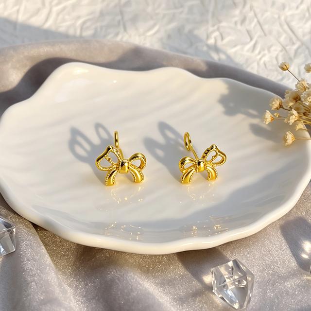 Pearl-edged Hollow Butterfly Knot Stud Earrings/ODM & Customization ES657