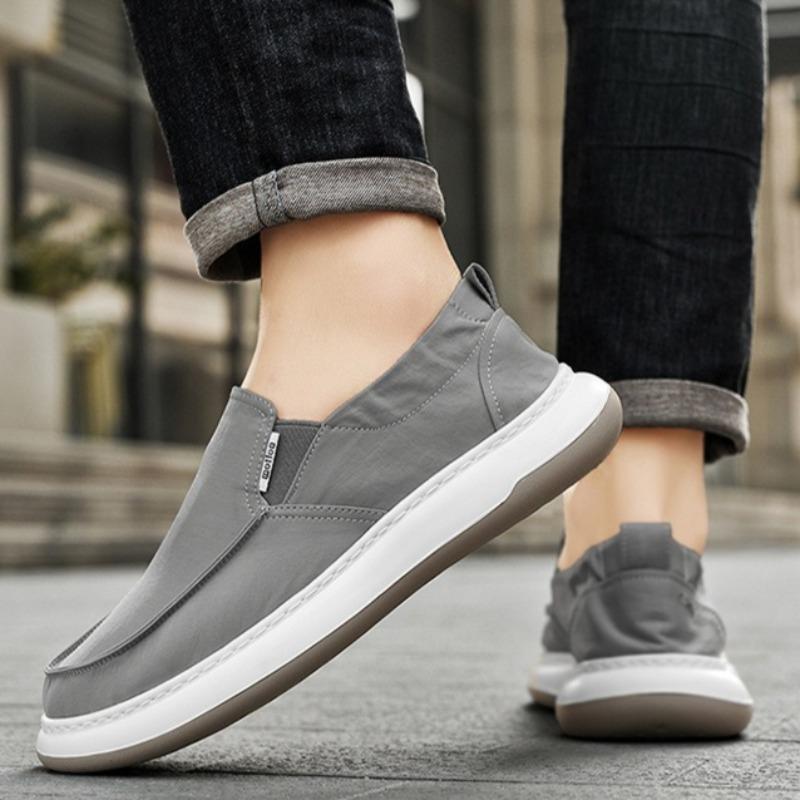 Man Shoes Summer Ice Silk Canvas Shoes 2025New Breathable Casual Shoes Fashion Sneaker for Men Slip-On Loafers Zapatillas Hombre