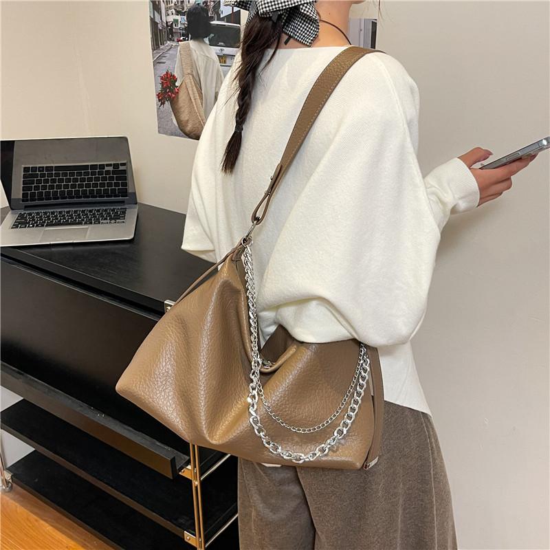 Fashion Chain Shoulder Bag Hobo Design Underarm Handbag Solid Pu Leather Ladies Bag Large Capacity Dumpling Crossbody Tote Bag