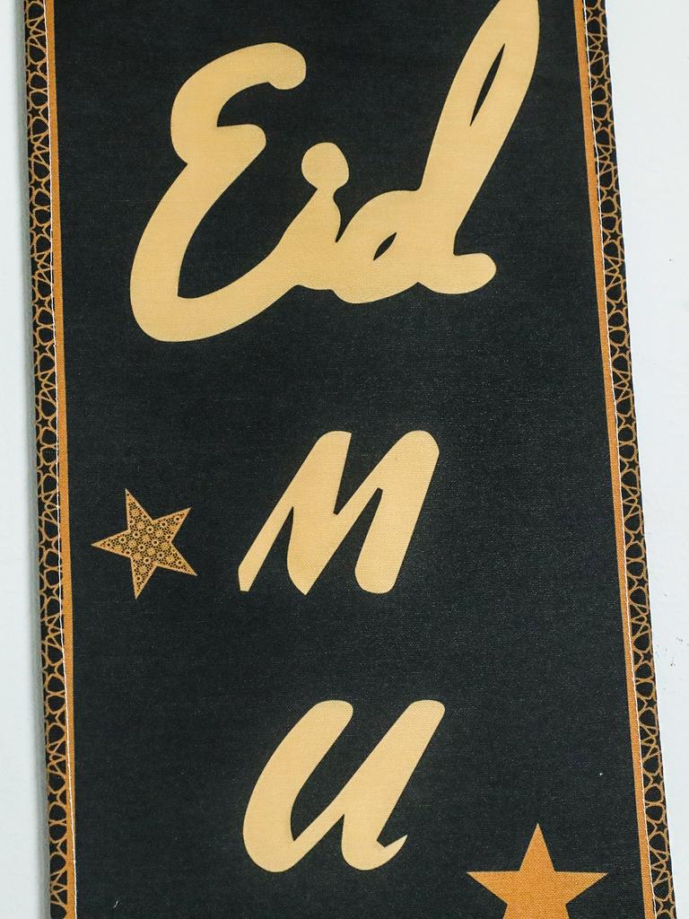 Ramadan & Eid Mubarak Banner Islamic Moon Star Lantern Wall Hanging Black & White Muslim Festival Tapestry for Home Party Decor