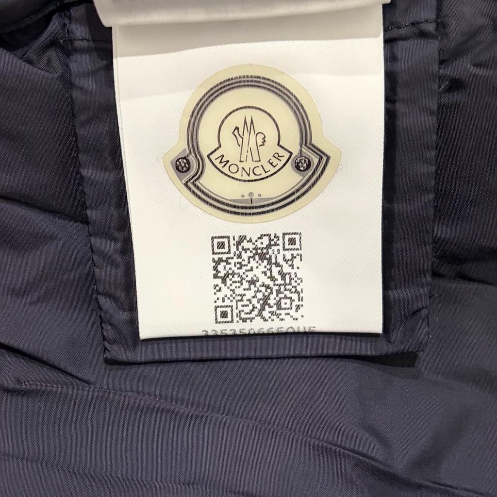 Used MONCLERDown jacket Dark navy Nylon mens