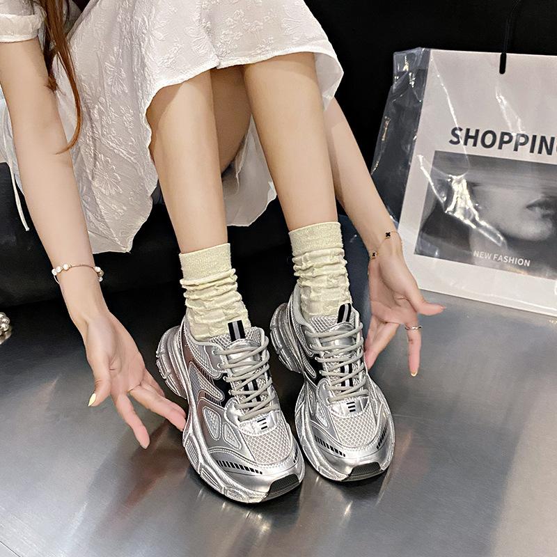 Luxary Women Sneakers Korean Version Women Running Shoes Fashion Trend Thick Sole Sport Shoes Breathable Mesh Silver Casual Shoe