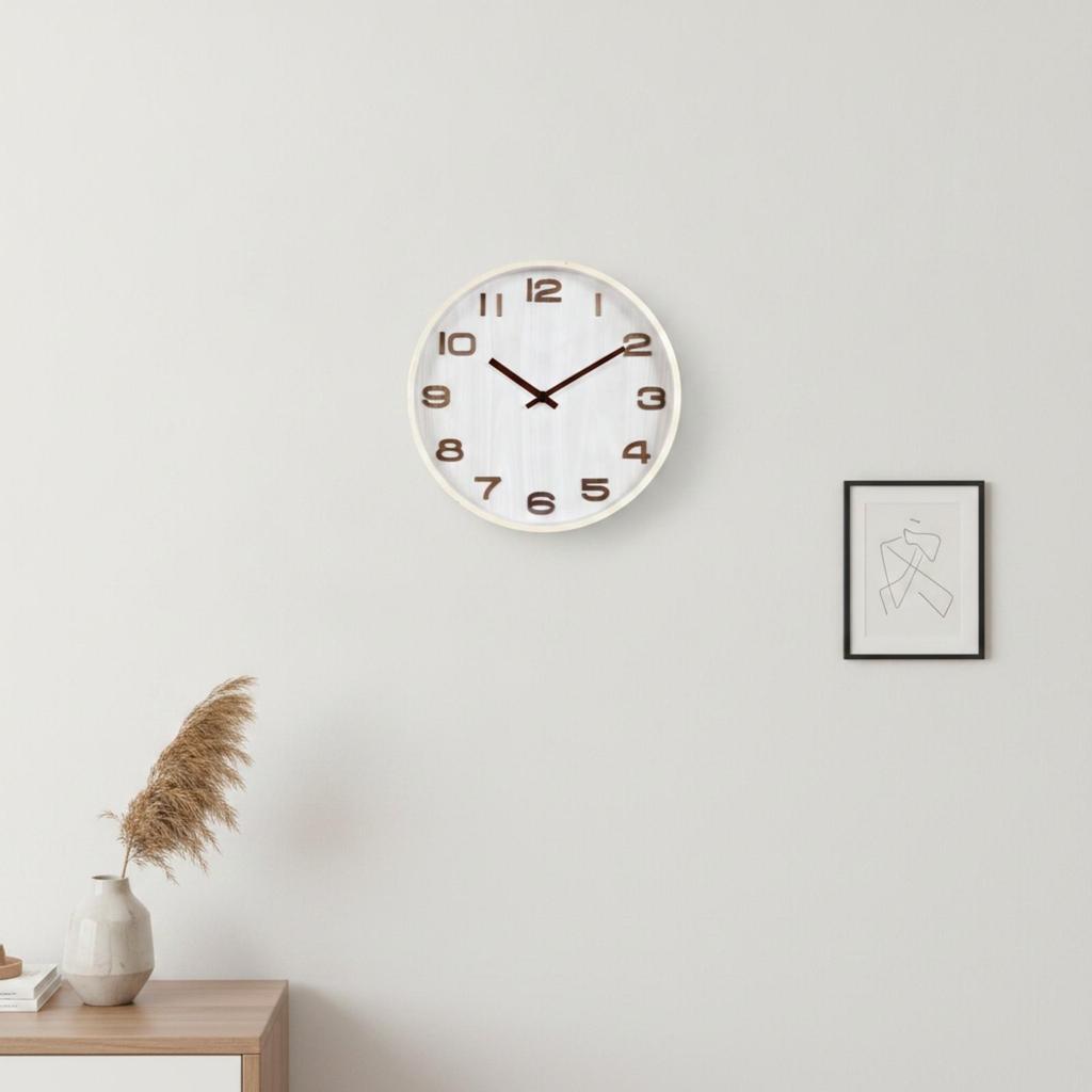 Round Wall Clock with Wood Frame Long-Lasting Quartz Glass Front
