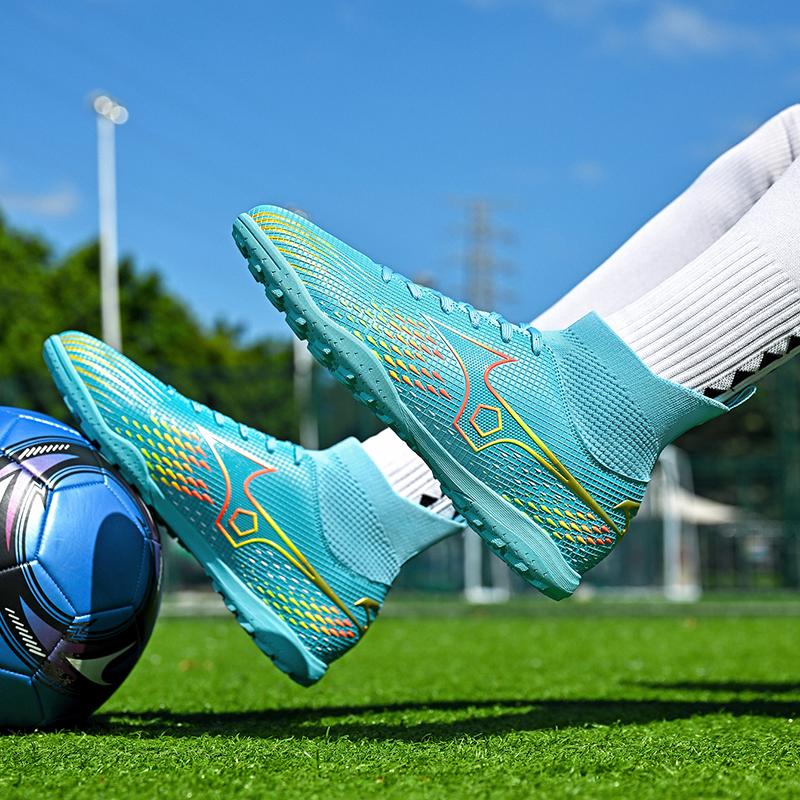 High Quality Men Football Shoes Indoor Fast Professional Football Field Boots Training Non-Slip Soccer Shoes Comfortable Sneaker