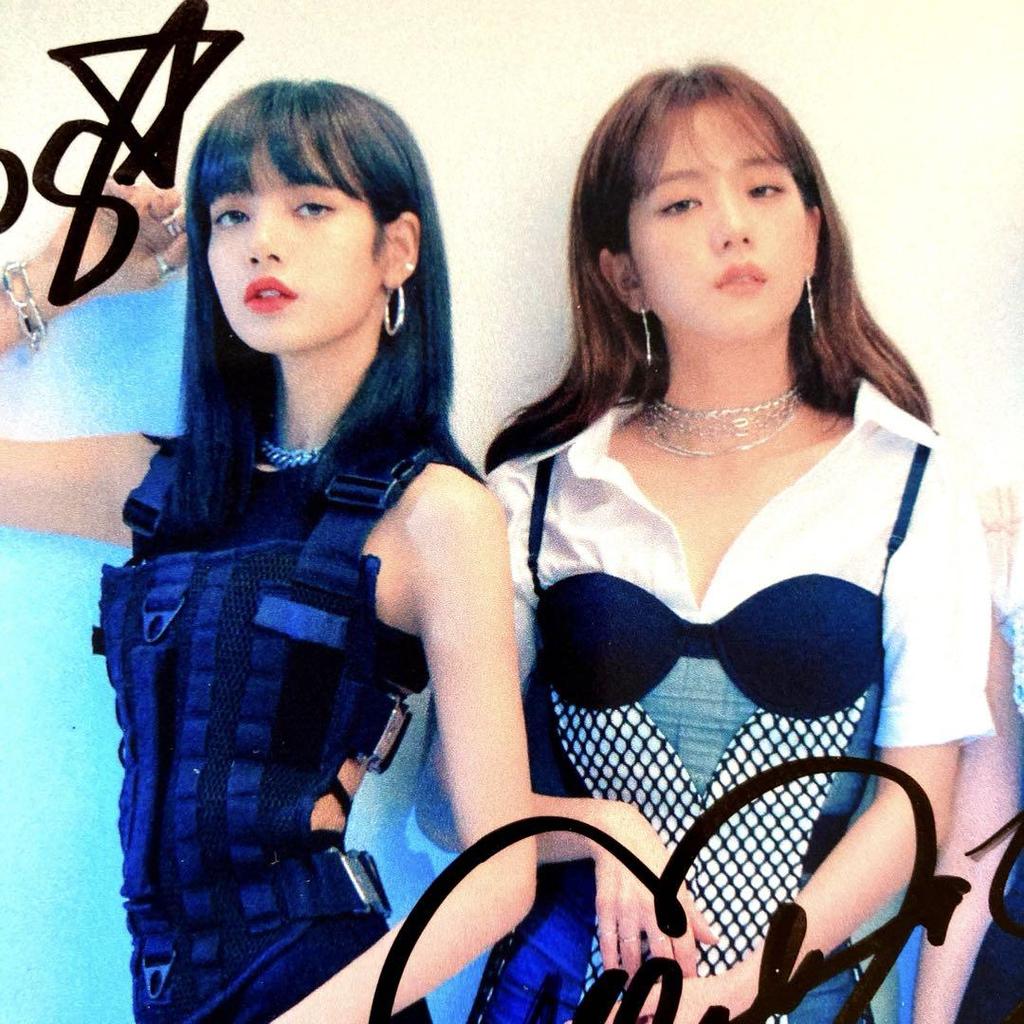 [USED] BLACKPINK autographed 2L size photo...BLACKPINK...