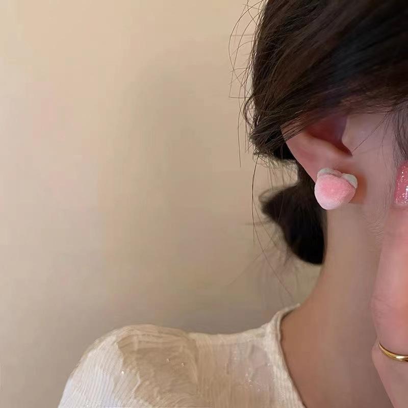 Asymmetrical Peach Stud Earrings New Silver Peach Earrings Autumn and Winter Niche Design Temperament Earrings