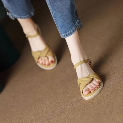 Mode Sandaler för Kvinnor Öppen Tå Romersk Stil Damskor Platt Gummi Komfort Hög Kvalitet Designer 2025 Trend Grossist Lyx Sandal