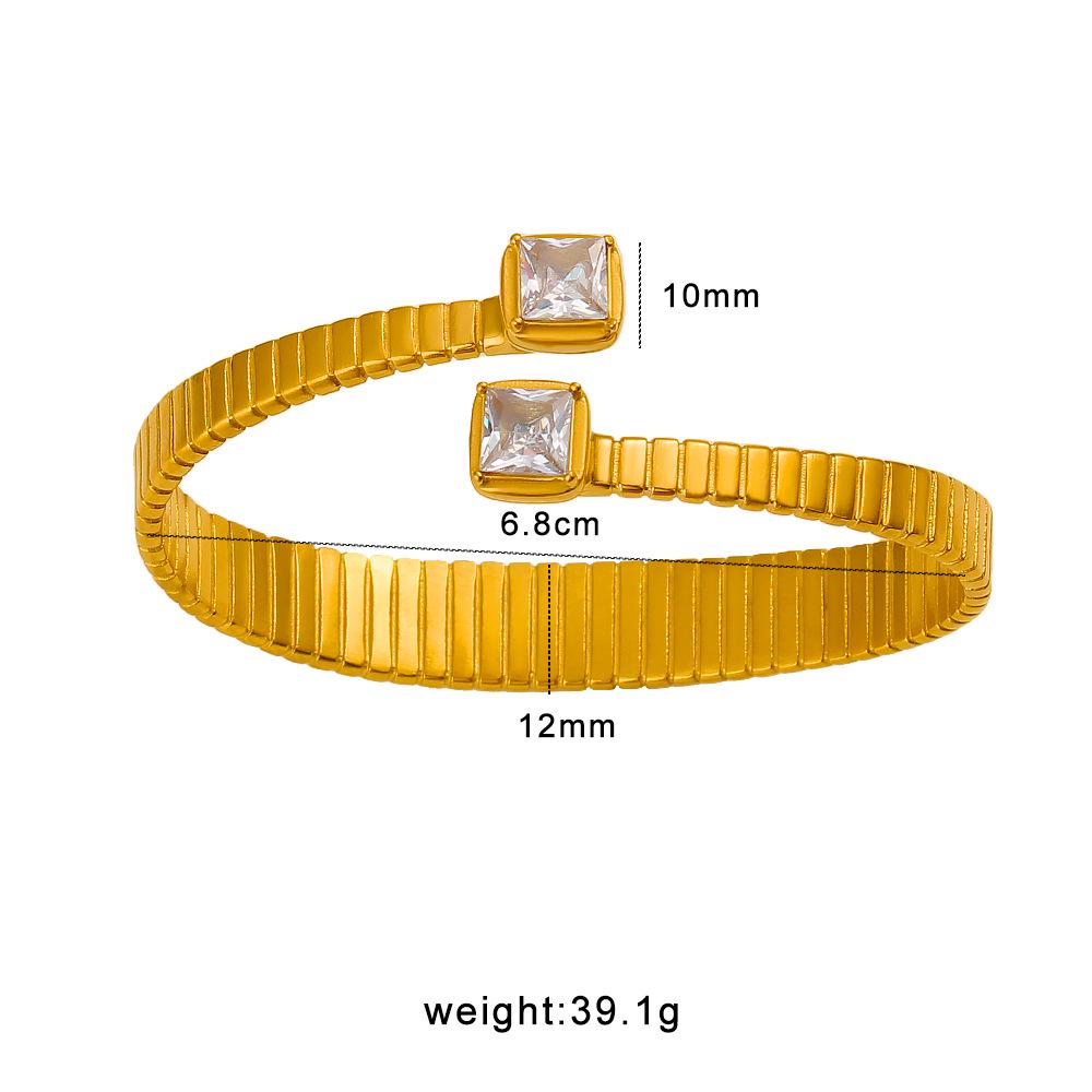 Mei Shi Duo Elegant European & American Fashion 18K Gold Striped Zirconium Titanium Steel Bracelet