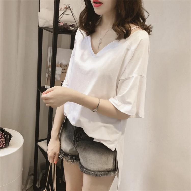 

2025 г. Свободная женская летняя футболка с разрезом по низу и большим V-образным вырезом XL белый