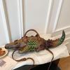 Design A Trendy Three-dimensional Crocodile Handbag and A Quirky Single-shoulder Crossbody Bag