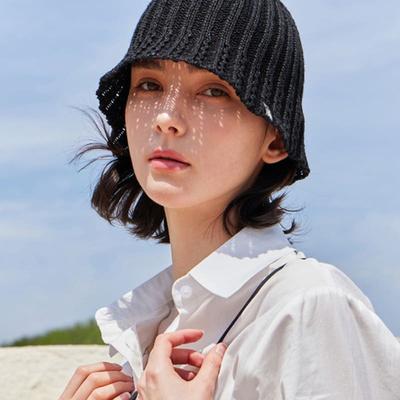 VA Label Knit Tulip Hat Black