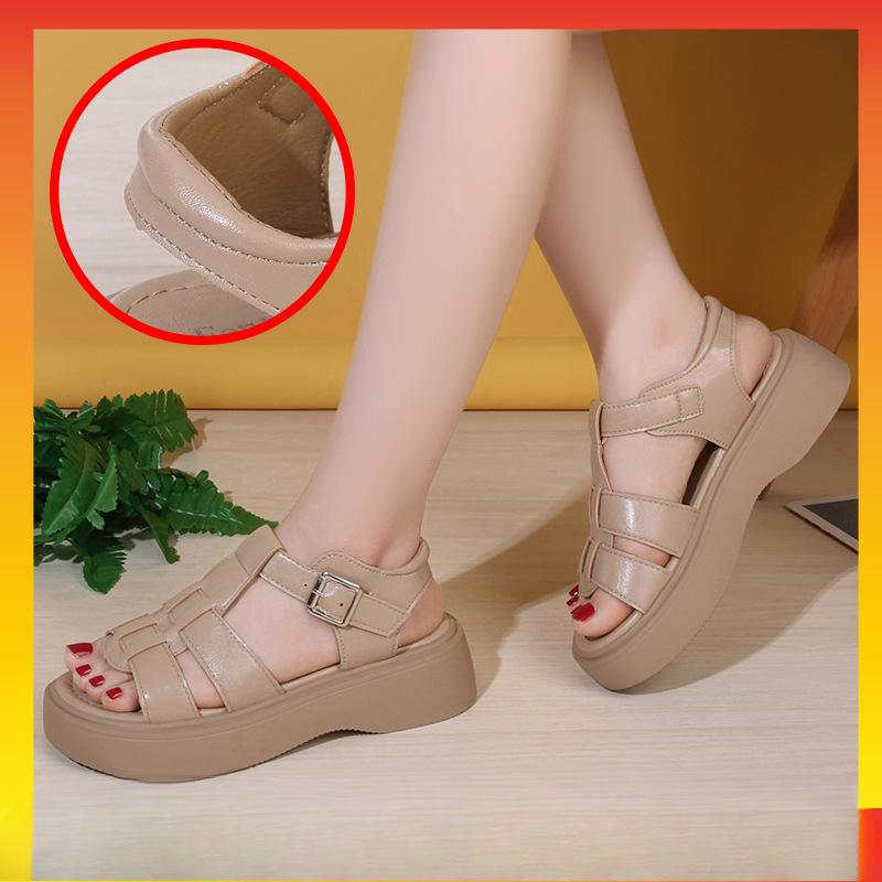 New Thick-soled Sandal Women's Height-increasing Fashion Soft-soled Beach Shoes