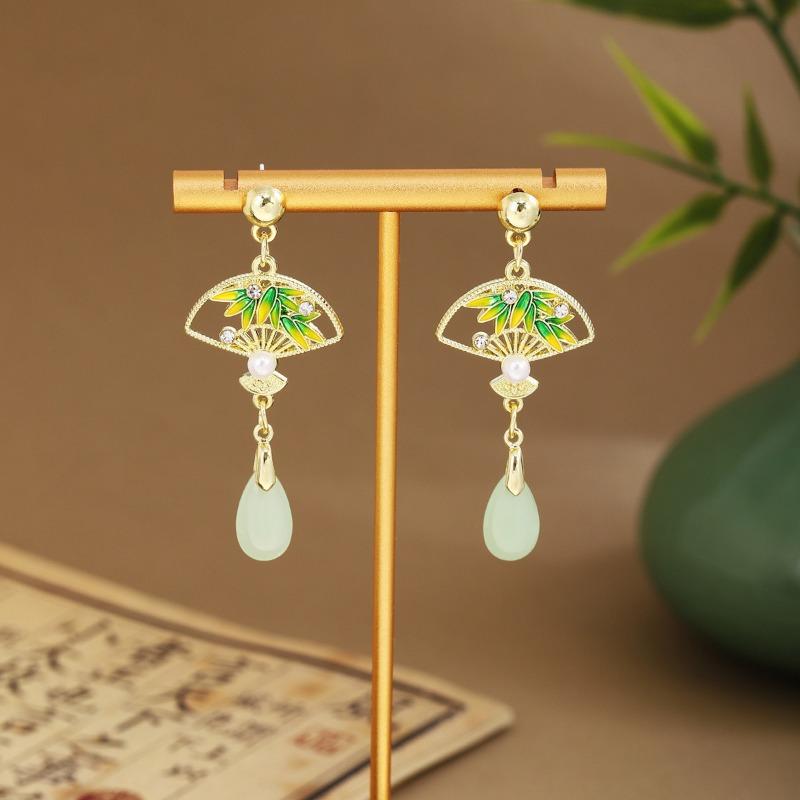 Silver NeedleEmerald Green Fan-shaped Bamboo Leaf Long Tassel Earrings Ancient-style Fresh and Sweet Ear Hooks