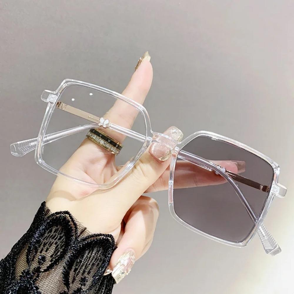 Women's Luxury Photochromic Myopia Glasses Trendy New Square Butterfly Eyeglasses Elegant Near Sight Eyewear for Ladies Men