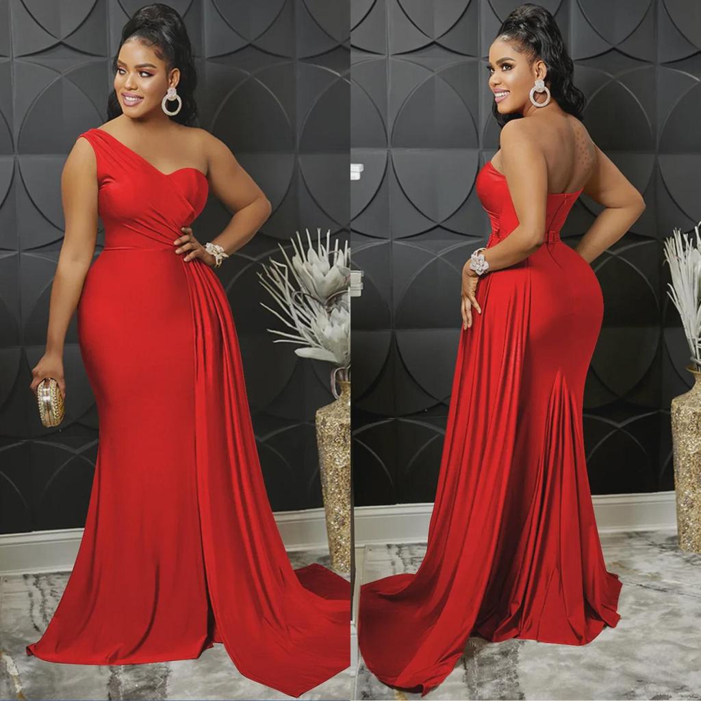 New European & American Fashion Solid Color One-Shoulder Party Dress for Women