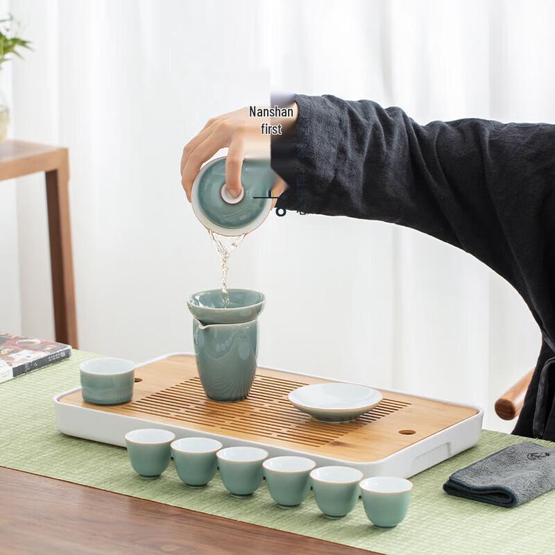 Mr. Nanshan Traditional Chinese Ceramic Kung Fu Tea Set - First Sight of Green Mountains