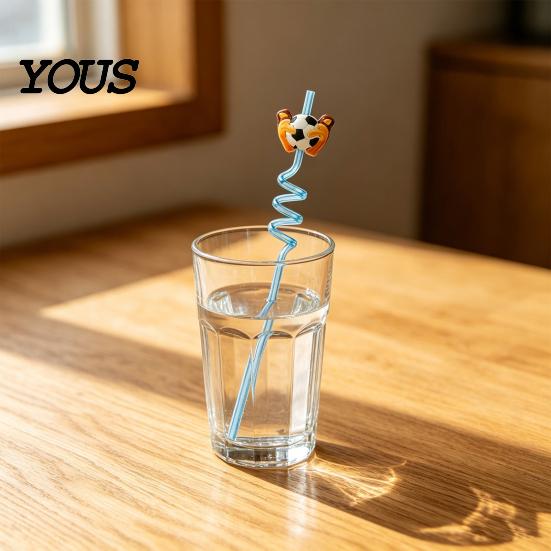Reusable PET Straw 2Pcs Soccer Theme Spiral Straws, Curved Drinking Washable Straws with Football Charm, World Mug Party Beverage Decor Bendable